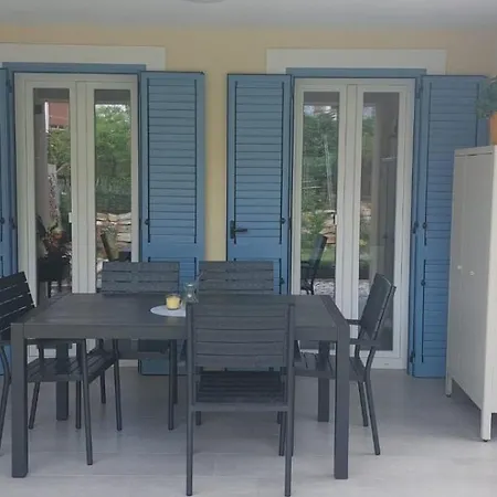 Apartman Lunar *